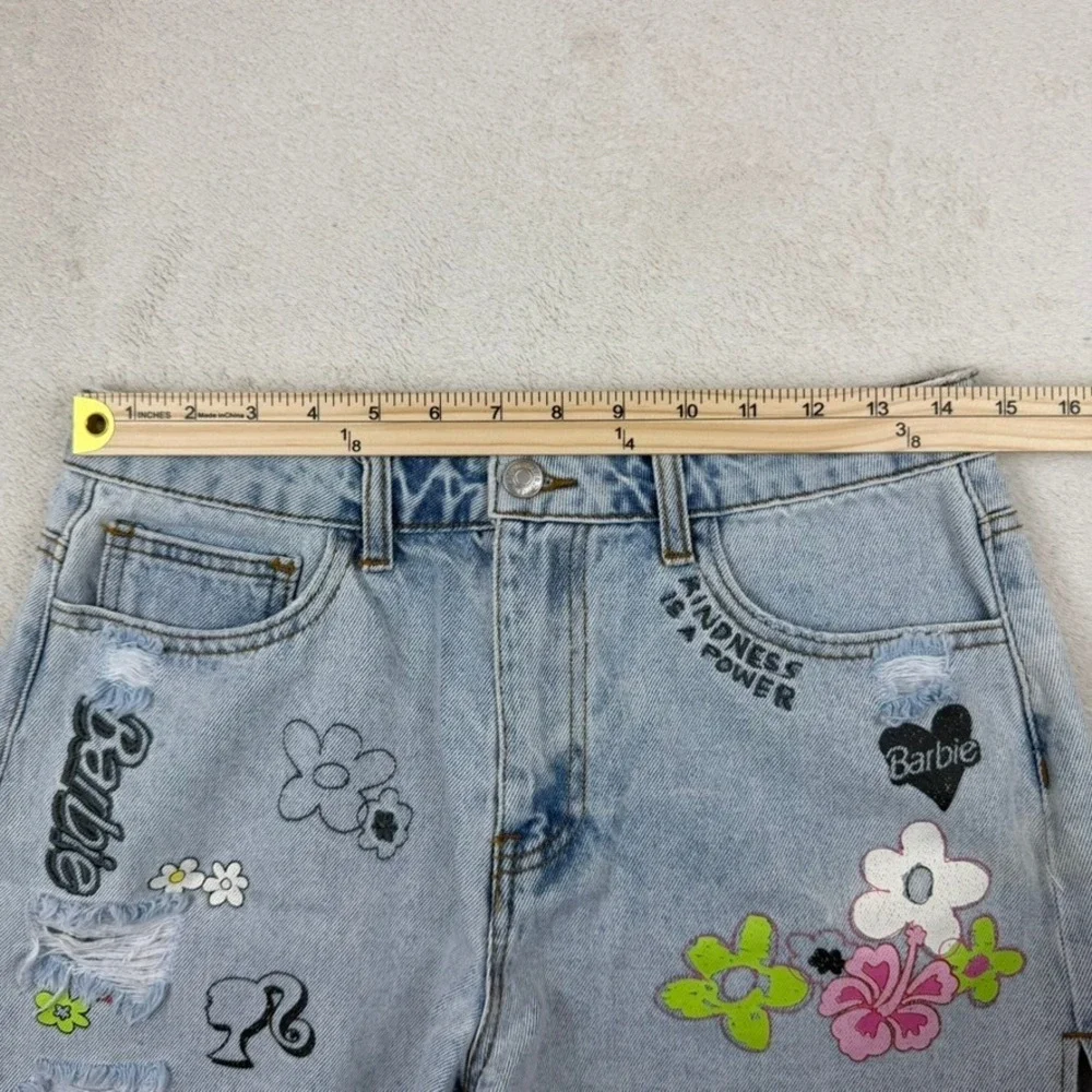 Forever 21 x Barbie Light Wash Distressed Graphic Denim‎ Shorts Womens 28 NEW